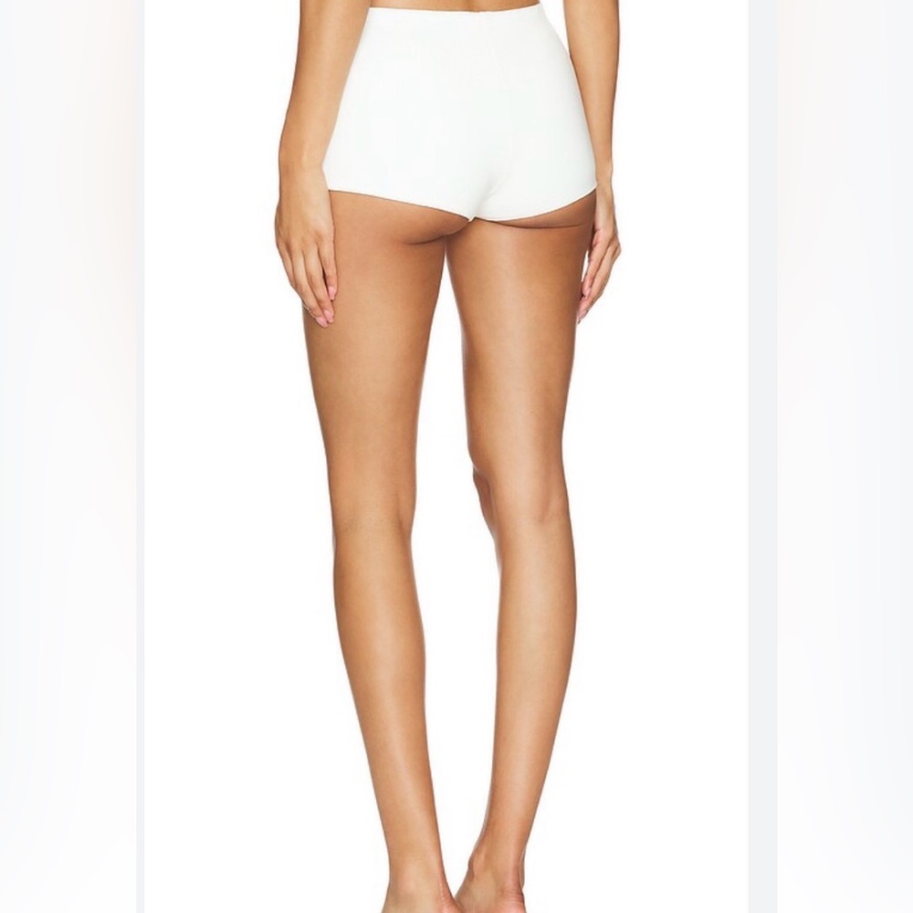 LOVERS + FRIENDS ROXIE HOT PANTS BLACK SIZE M